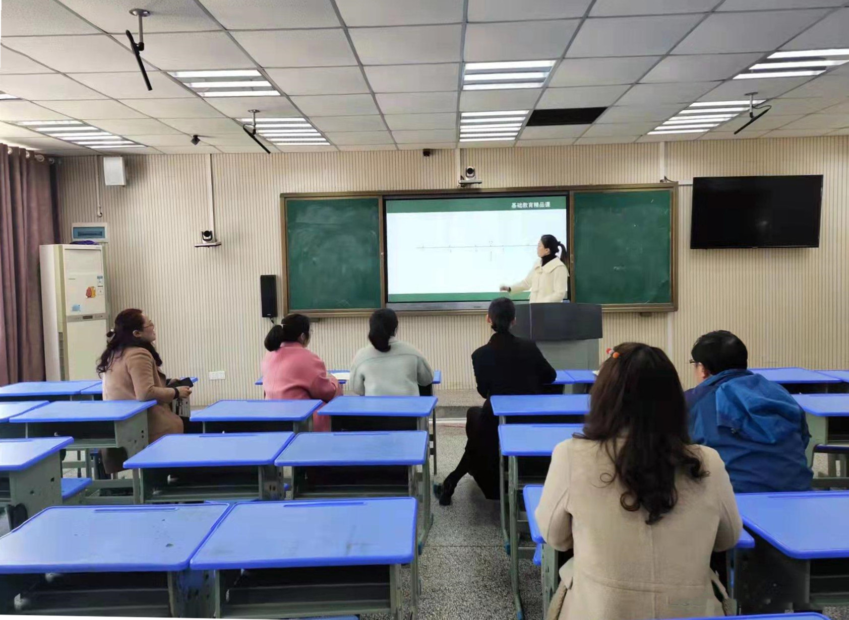 我展你议聚智慧 同研齐磨造精品 ——湖南省吴亚琴小学数学工作室分散式线下研讨